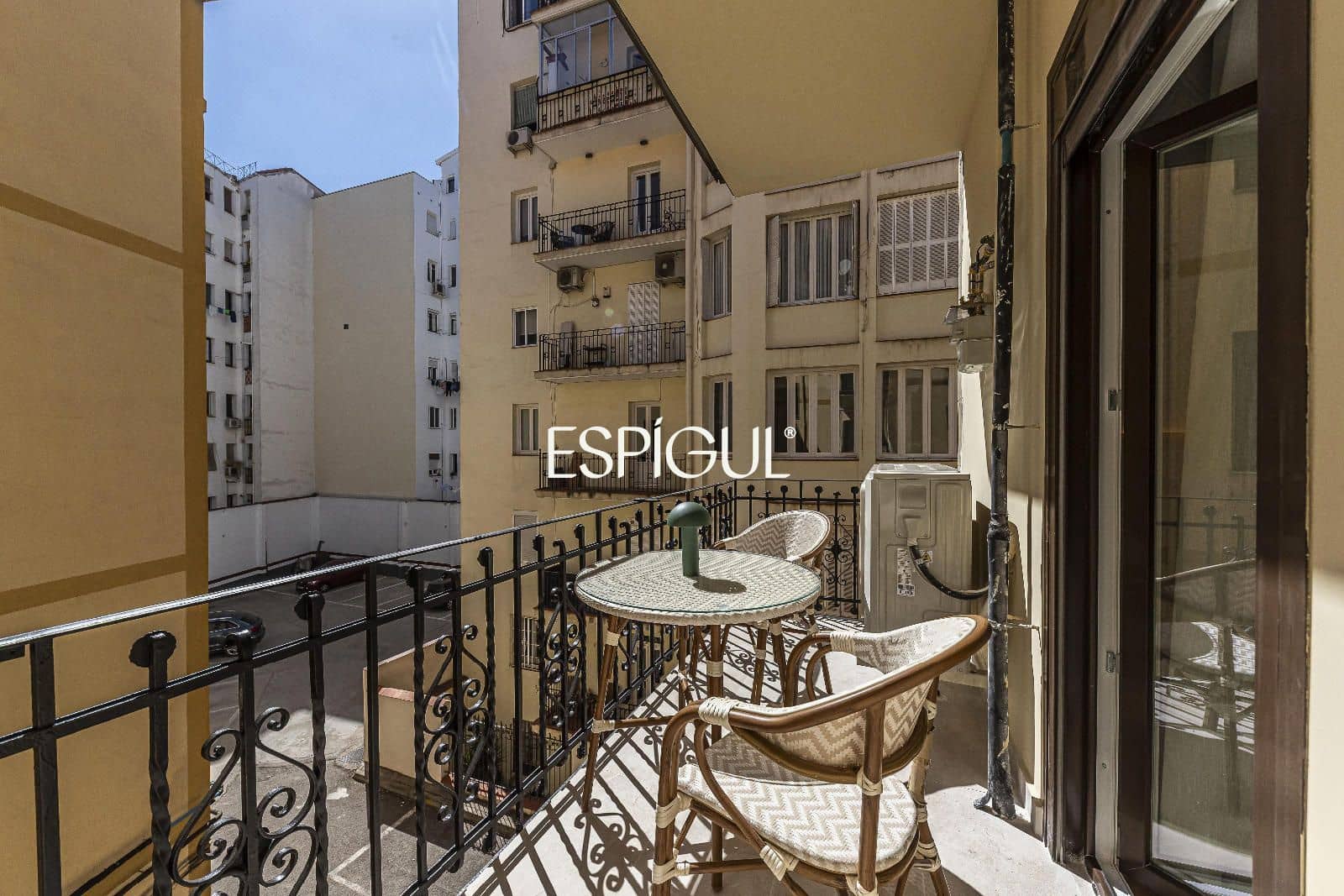 3 bedroom Flat for sale in Madrid city with garage - € 1,800,000 (Ref: 10016282)