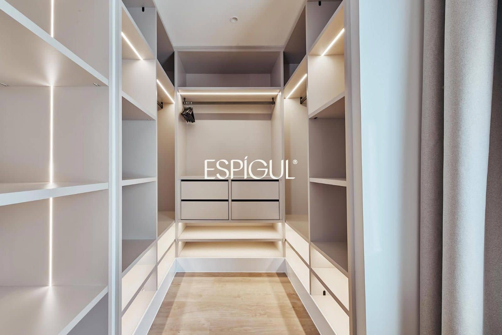 3 slaapkamer Flat te koop in Madrid stad met garage - € 2.409.000 (Ref: 10016283)