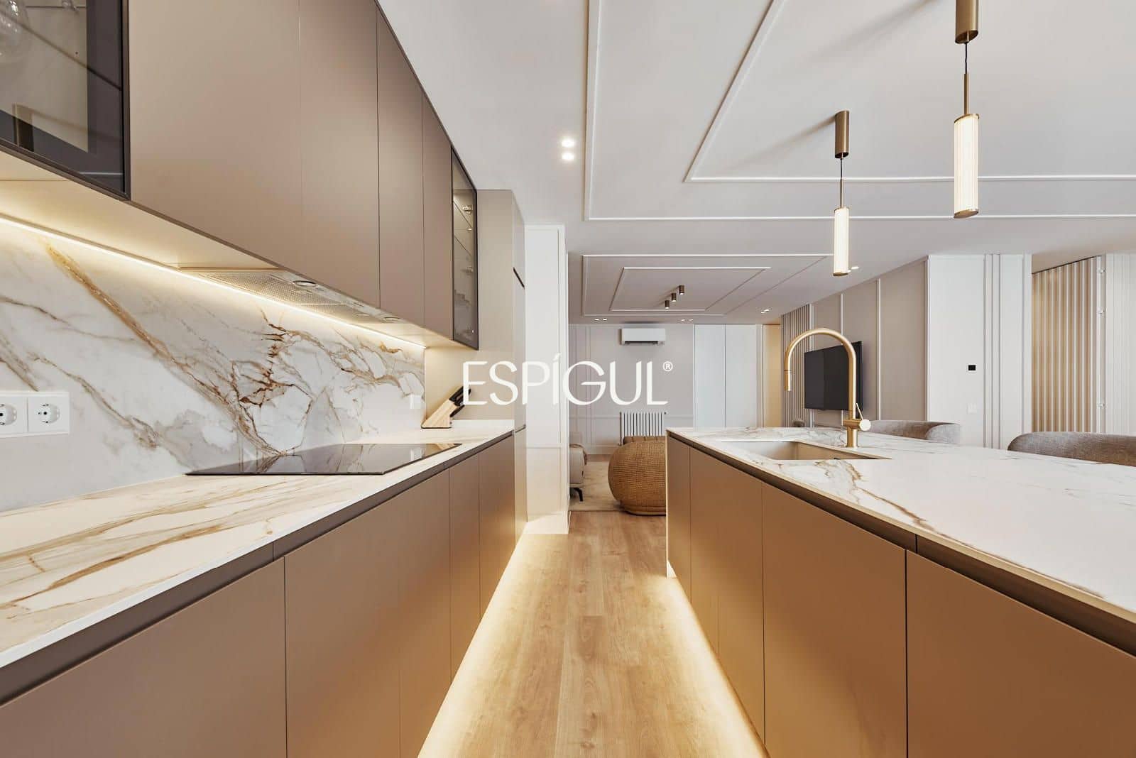 3 slaapkamer Flat te koop in Madrid stad met garage - € 2.409.000 (Ref: 10016283)