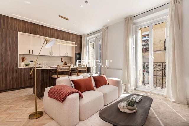 3 slaapkamer Flat te koop in Justicia, Madrid stad met garage - € 1.270.000 (Ref: 10016290)
