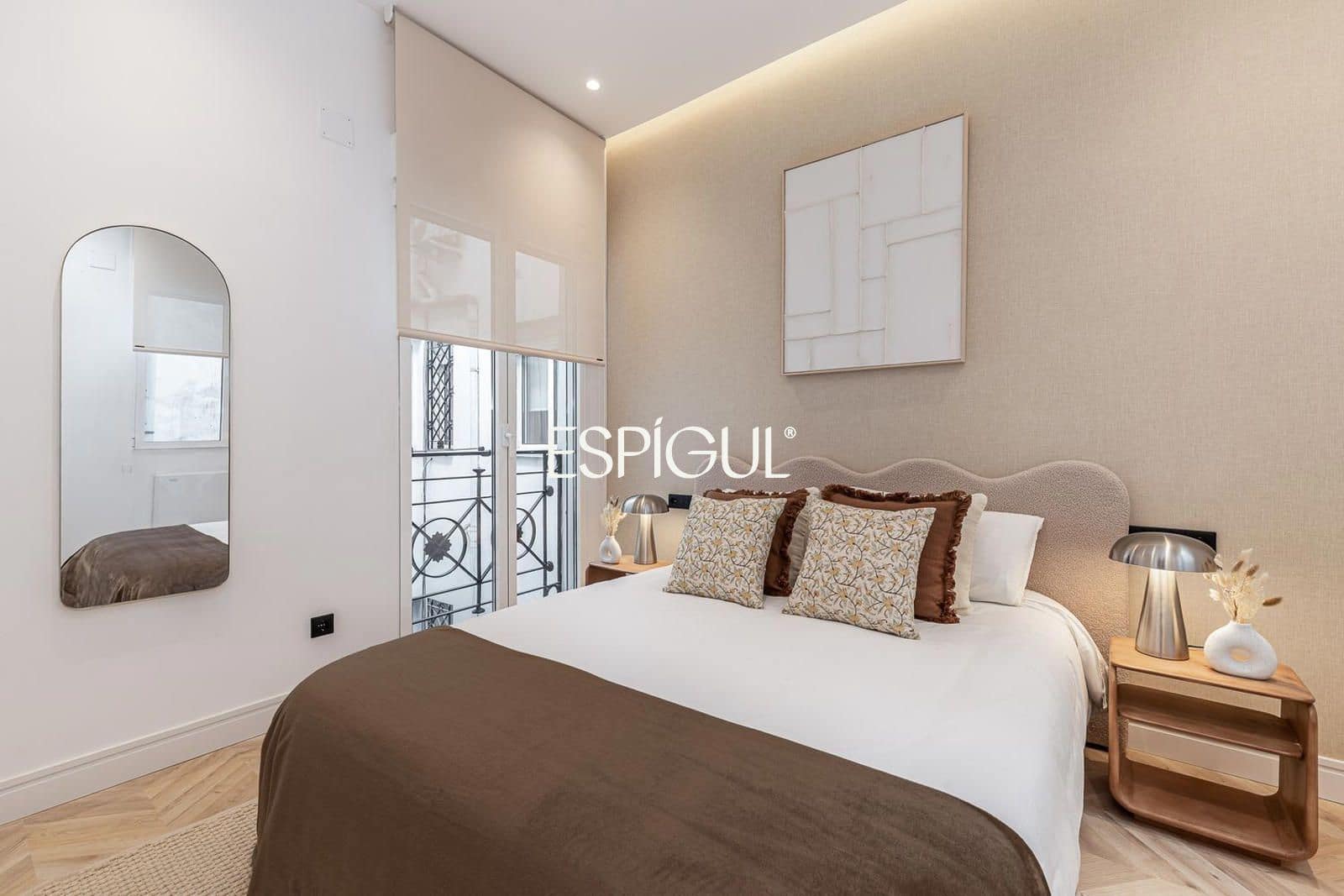 3 bedroom Flat for sale in Madrid city with garage - € 1,270,000 (Ref: 10016290)
