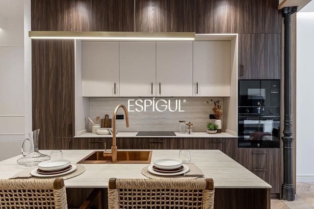 3 slaapkamer Flat te koop in Justicia, Madrid stad met garage - € 1.270.000 (Ref: 10016290)