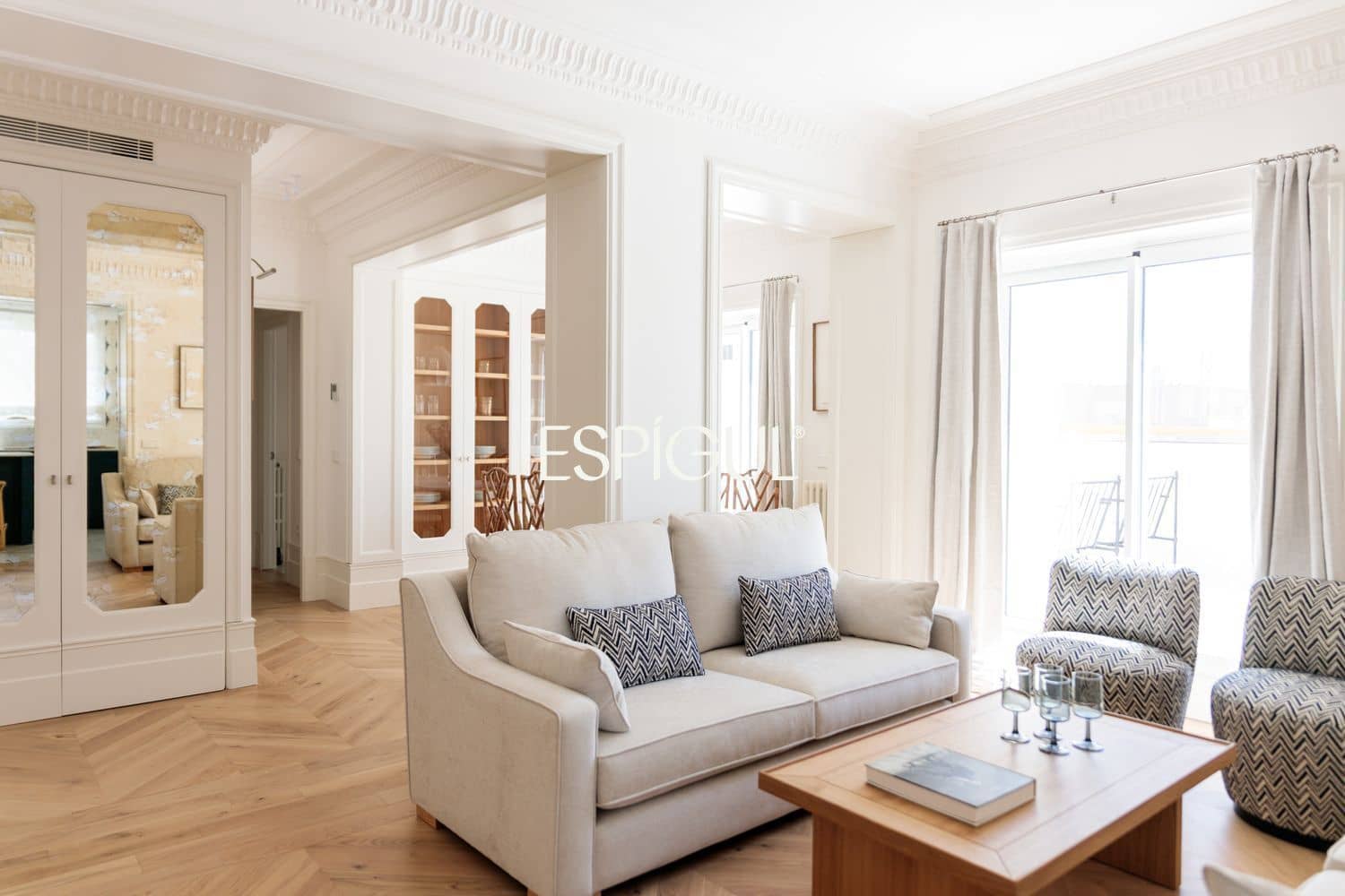 Piso de 2 habitaciones en Madrid ciudad en venta - 2.750.000 € (Ref: 10095717)