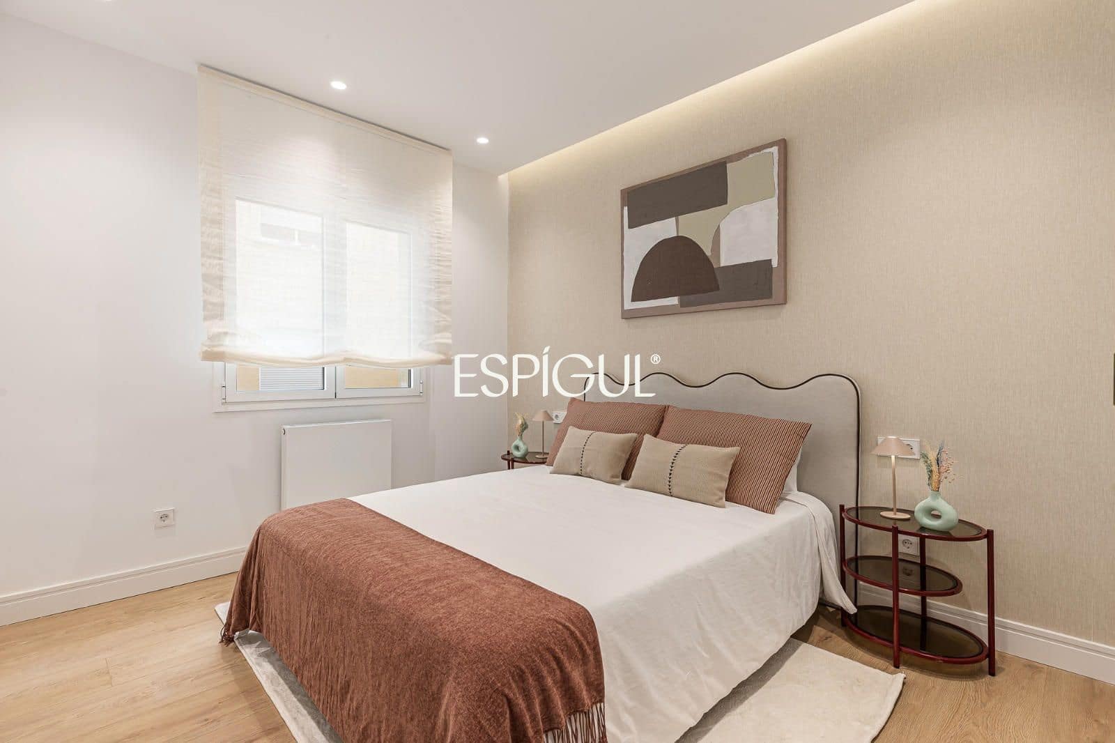 4 bedroom Flat for sale in Madrid city with garage - € 1,550,000 (Ref: 10120898)