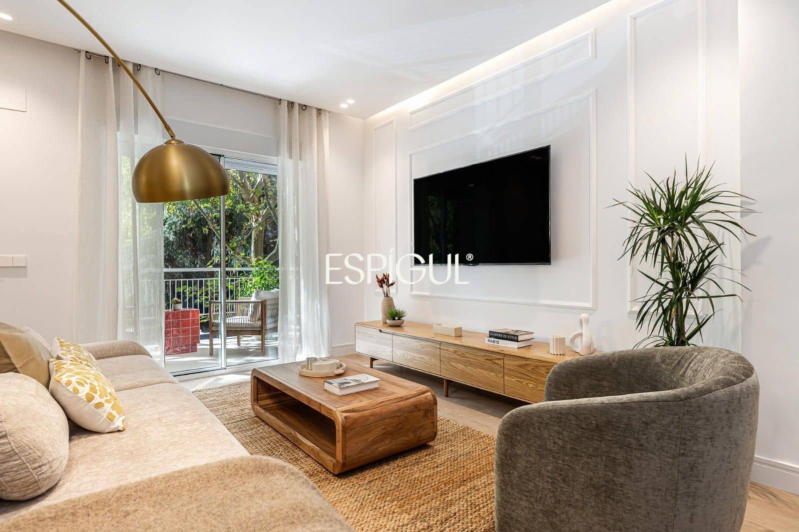 4 bedroom Flat for sale in Madrid city with garage - € 1,550,000 (Ref: 10120898)