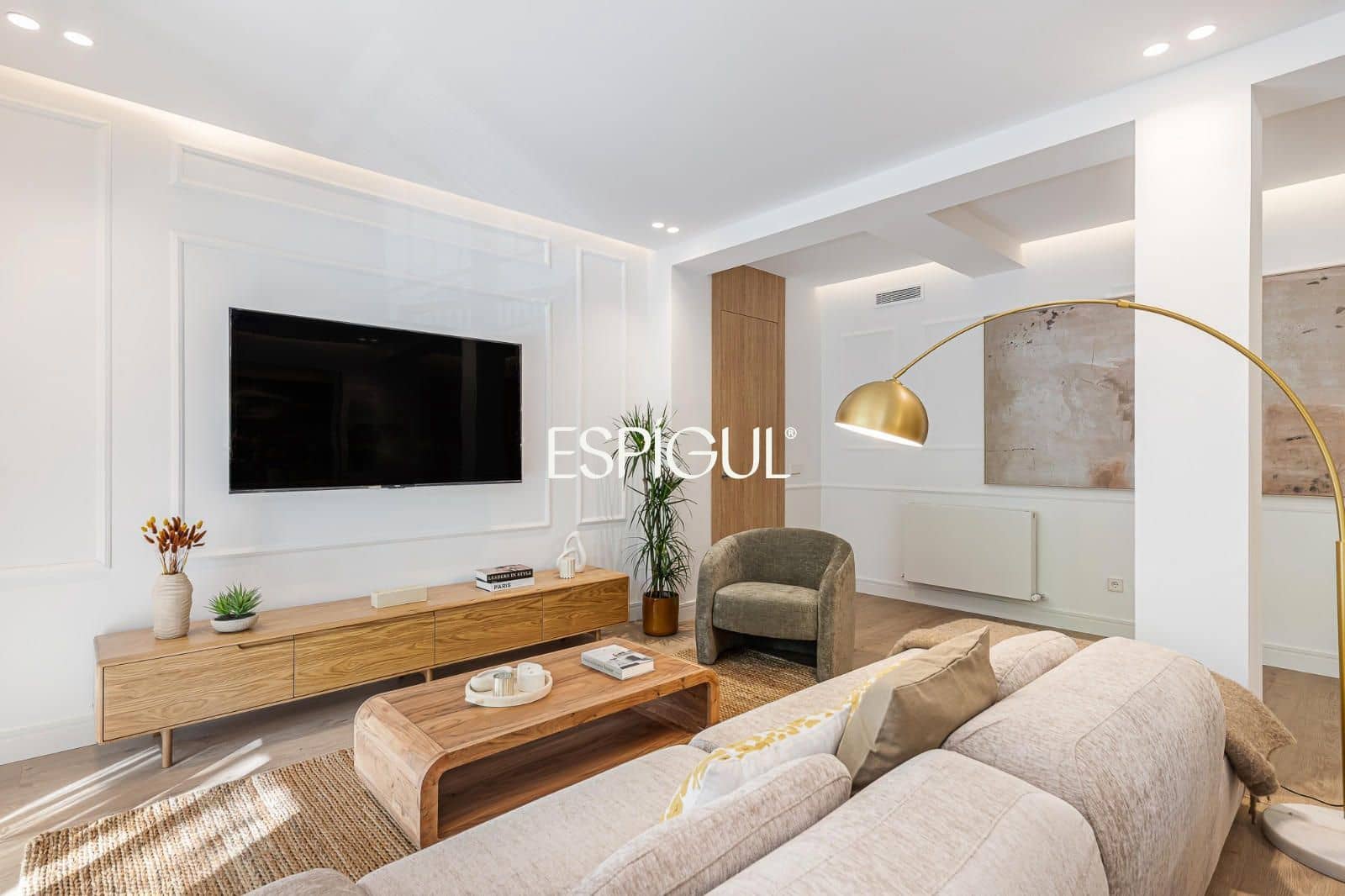4 bedroom Flat for sale in Madrid city with garage - € 1,550,000 (Ref: 10120898)