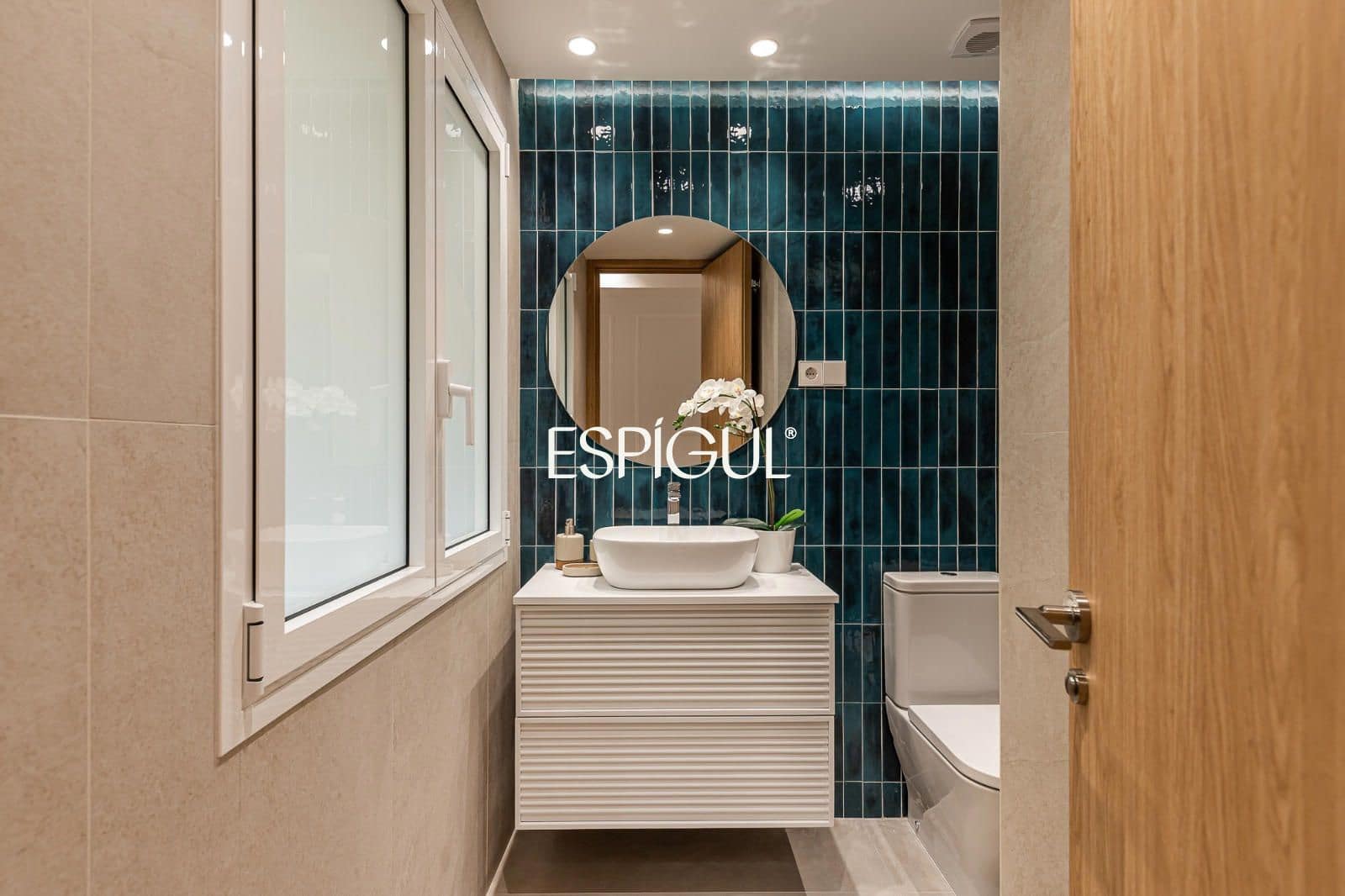 4 bedroom Flat for sale in Madrid city with garage - € 1,550,000 (Ref: 10120898)
