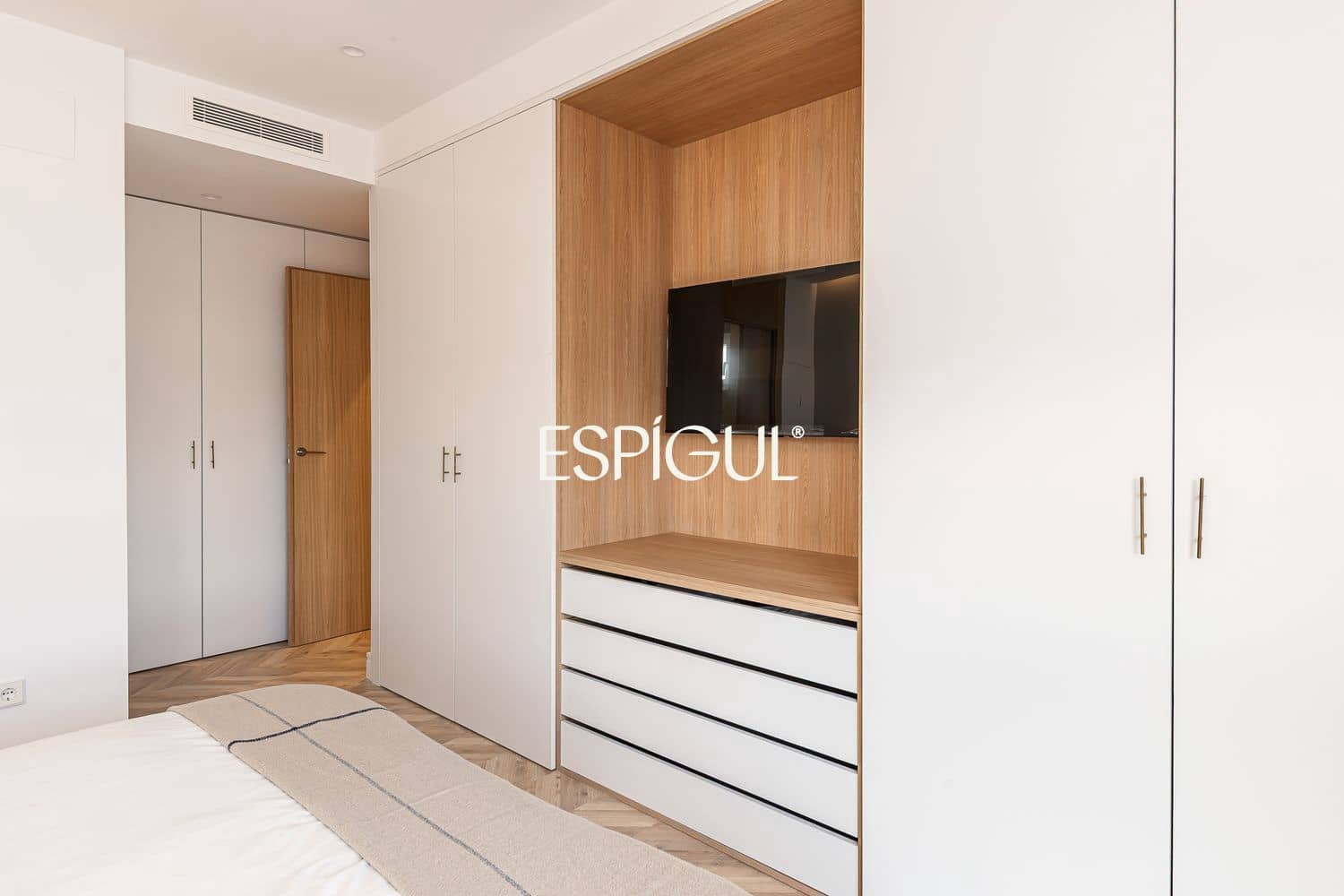 4 sovrum Lägenhet till salu i Madrid stad med pool garage - 1 399 000 € (Ref: 10121063)