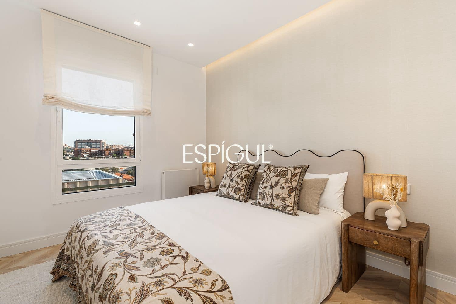 4 sovrum Lägenhet till salu i Madrid stad med pool garage - 1 399 000 € (Ref: 10121063)