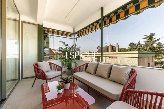 4 sovrum Lägenhet till salu i Ciudad Universitaria, Madrid stad med pool garage - 1 399 000 € (Ref: 10121063)
