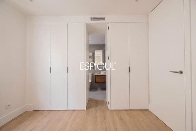 4 makuuhuone Asunto myytävänä paikassa Castellana, Madrid kaupunki mukana 
autotalli - 2 890 000 € (Ref: 10158467)