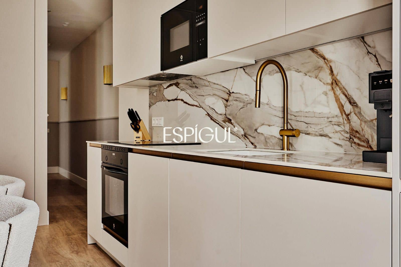 2 soveværelse Lejlighed til salg i Madrid by - € 1.279.000 (Ref: 10158569)