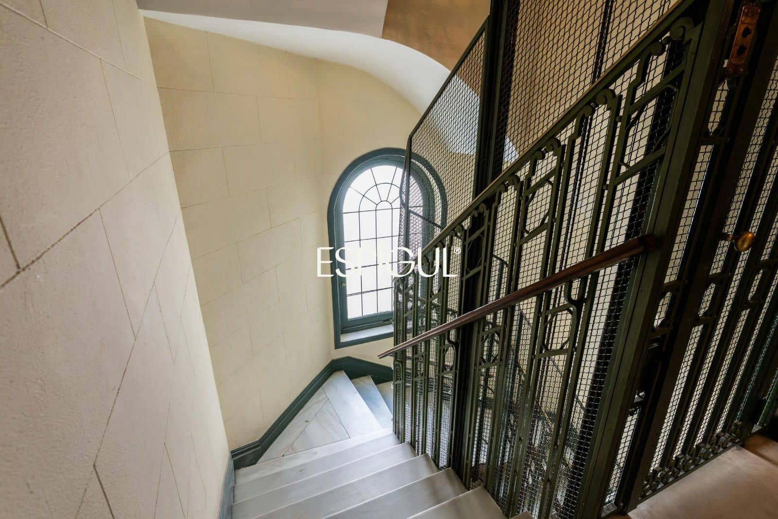 Piso de 3 habitaciones en Madrid ciudad en venta - 3.220.000 € (Ref: 10158571)