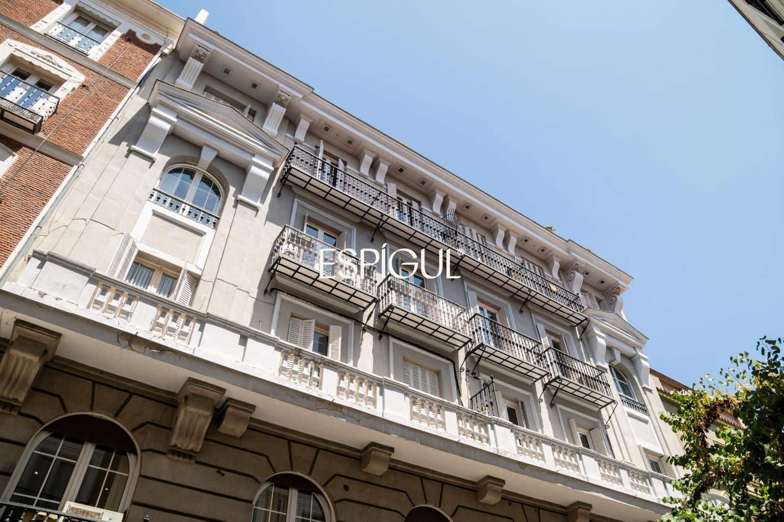 Piso de 3 habitaciones en Madrid ciudad en venta - 3.220.000 € (Ref: 10158571)