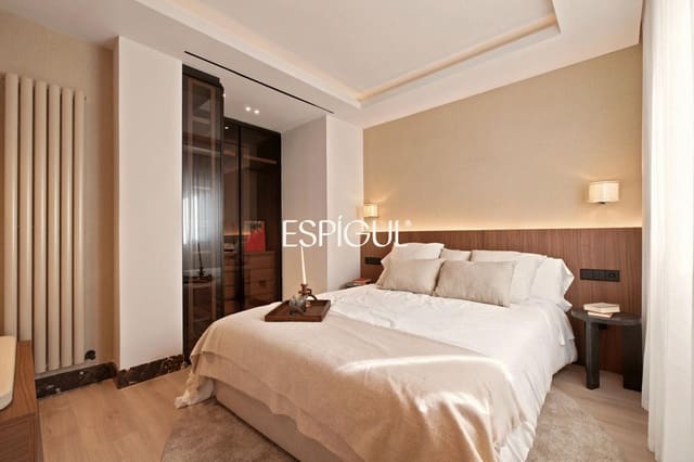 2 soverom Penthouse til salgs i Recoletos, Madrid by med garasje - € 2 250 000 (Ref: 10165372)