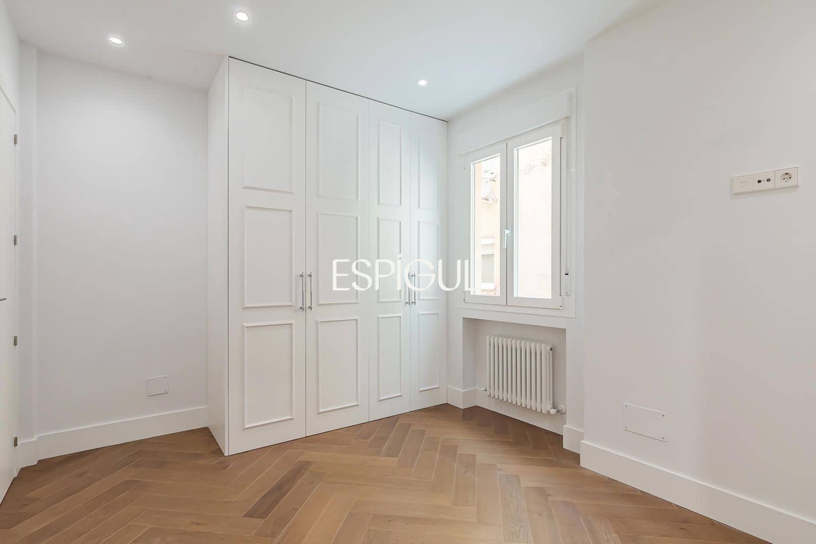 2 soveværelse Lejlighed til salg i Madrid by - € 1.250.000 (Ref: 10165685)