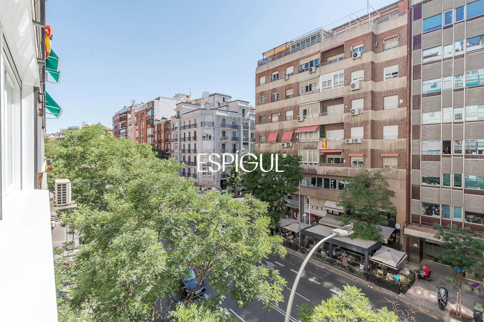 2 soveværelse Lejlighed til salg i Madrid by - € 1.250.000 (Ref: 10165685)