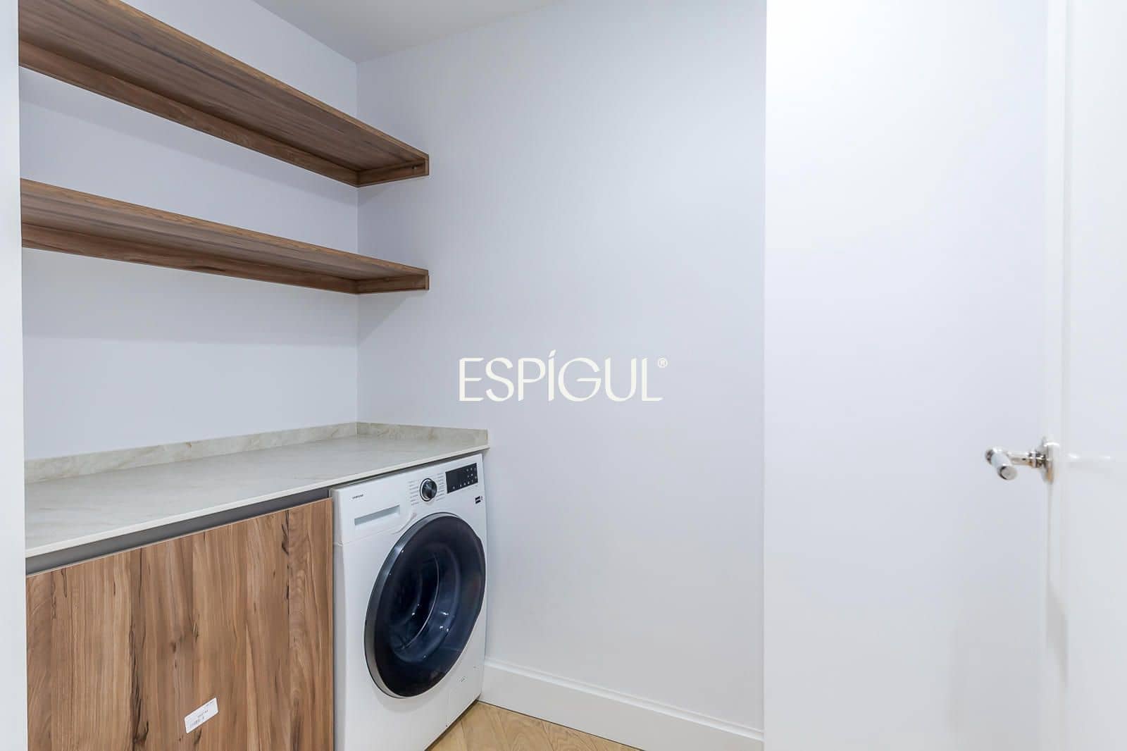 3 bedroom Flat for sale in Madrid city with garage - € 2,600,000 (Ref: 10165688)