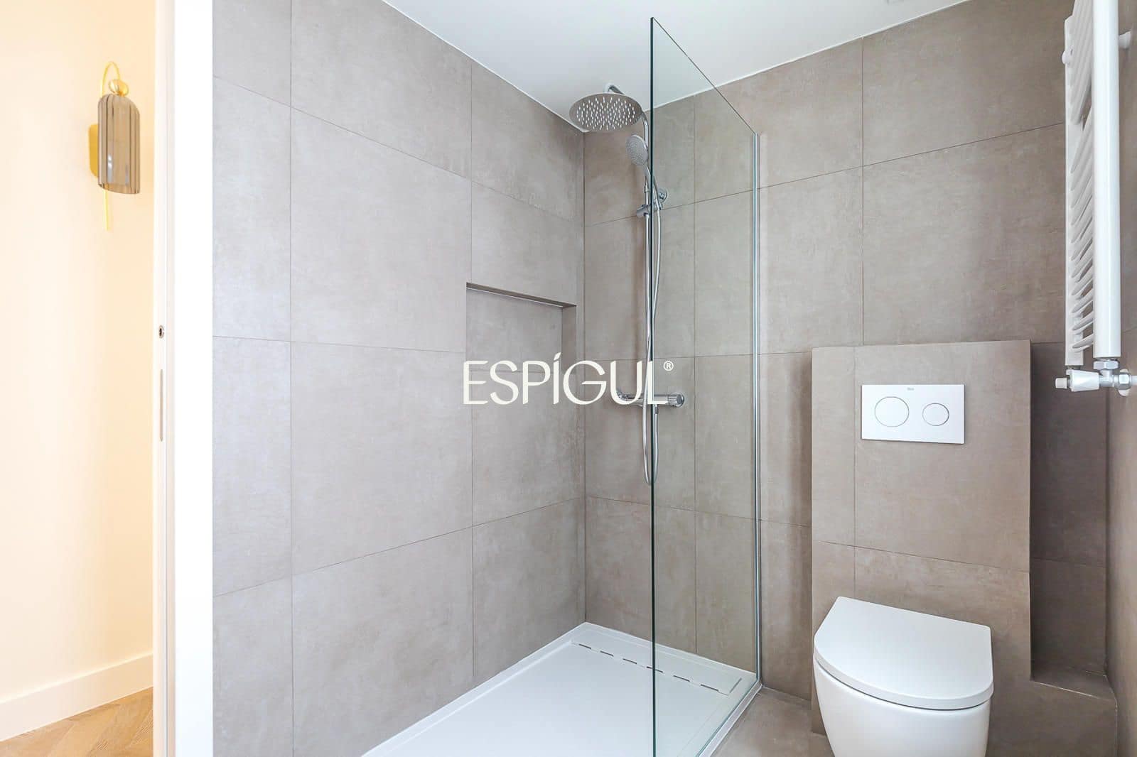 2 bedroom Flat for sale in Madrid city - € 895,000 (Ref: 10165689)
