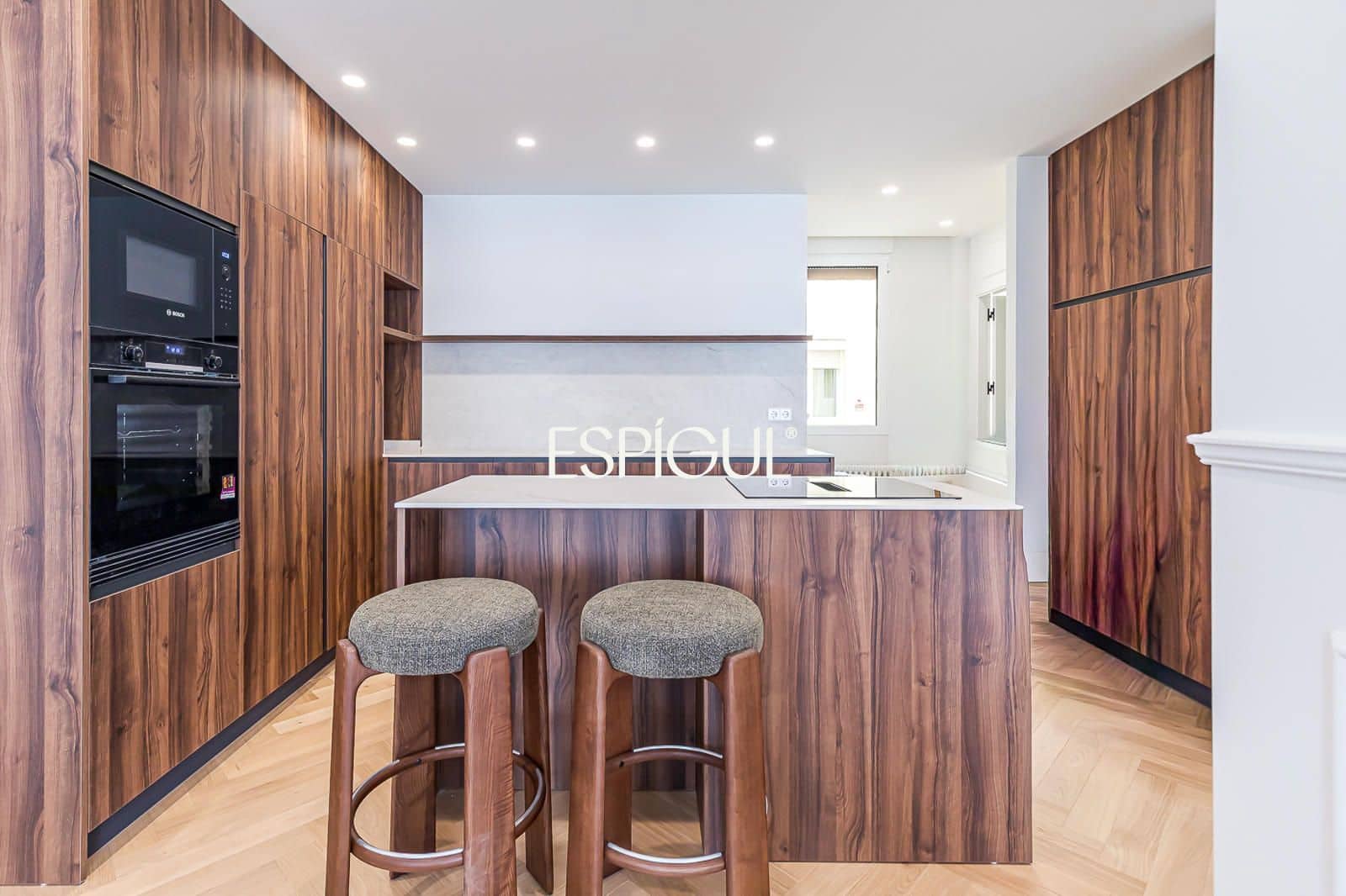 3 soveværelse Lejlighed til salg i Madrid by - € 2.690.000 (Ref: 10165690)