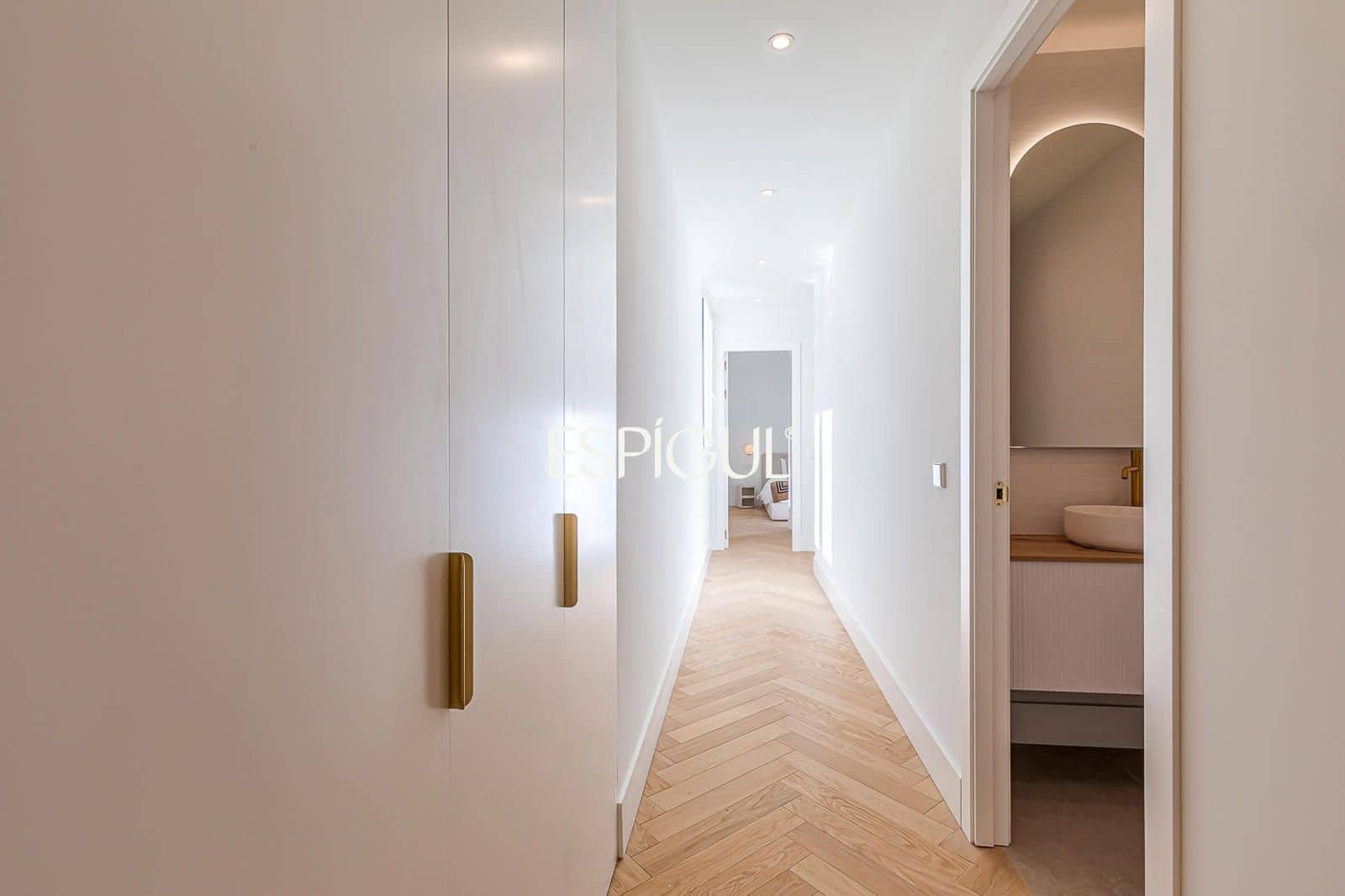 3 bedroom Flat for sale in Madrid city - € 1,490,000 (Ref: 10165693)