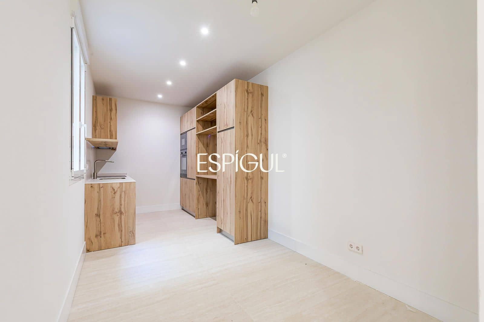 3 bedroom Flat for sale in Madrid city - € 1,490,000 (Ref: 10165693)