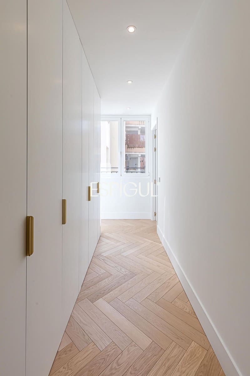 3 bedroom Flat for sale in Madrid city - € 1,490,000 (Ref: 10165693)