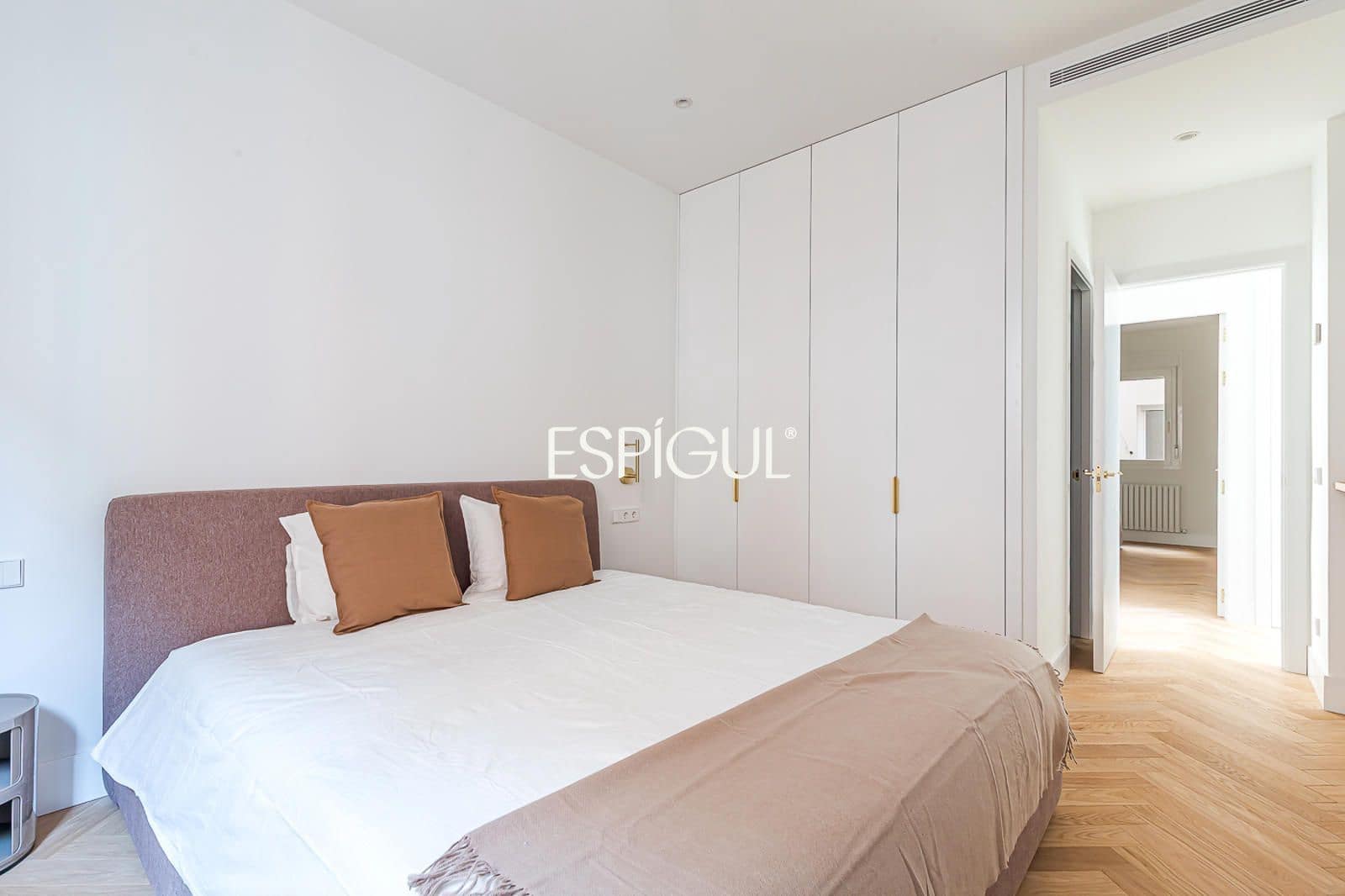 3 bedroom Flat for sale in Madrid city - € 1,490,000 (Ref: 10165693)