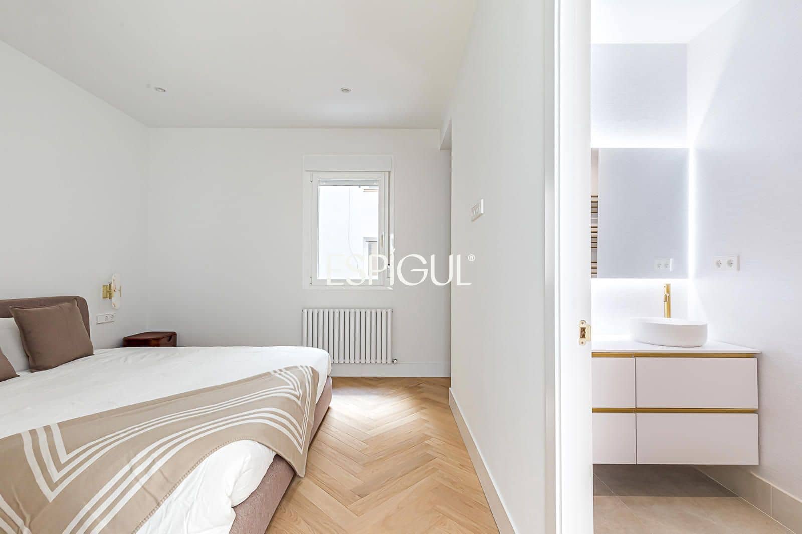 3 bedroom Flat for sale in Madrid city - € 1,490,000 (Ref: 10165693)