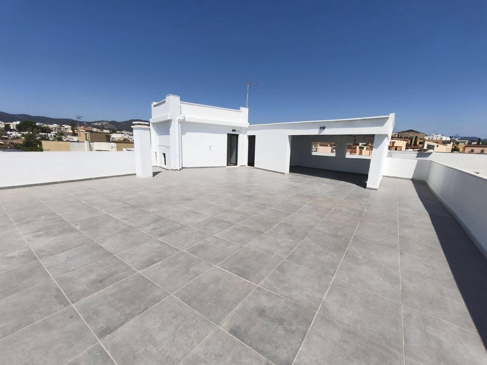 Chalet de 6 habitaciones en Palma de Mallorca en venta con garaje - 1.100.000 € (Ref: 10022986)