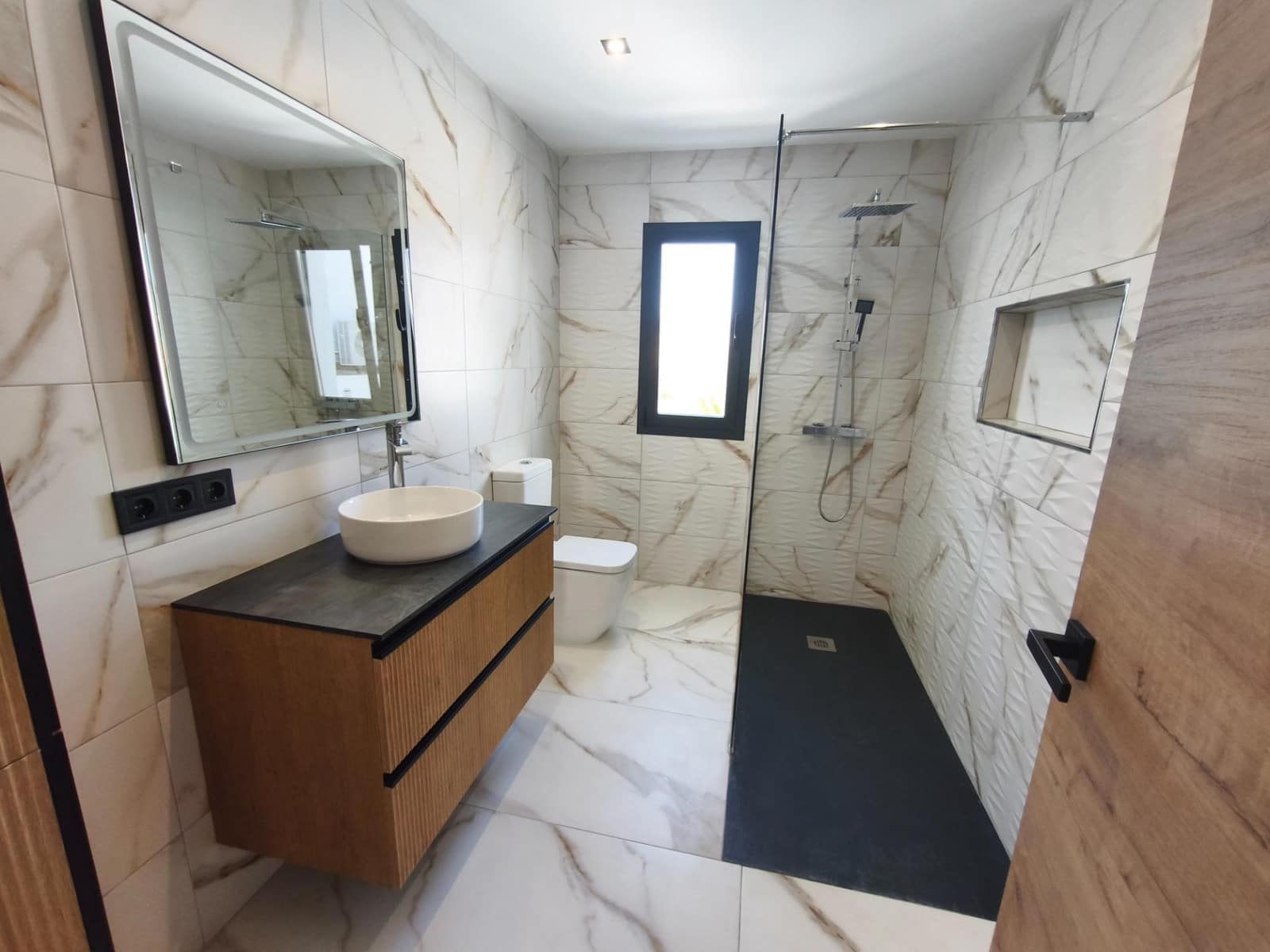 Chalet de 6 habitaciones en Palma de Mallorca en venta con garaje - 1.100.000 € (Ref: 10022986)