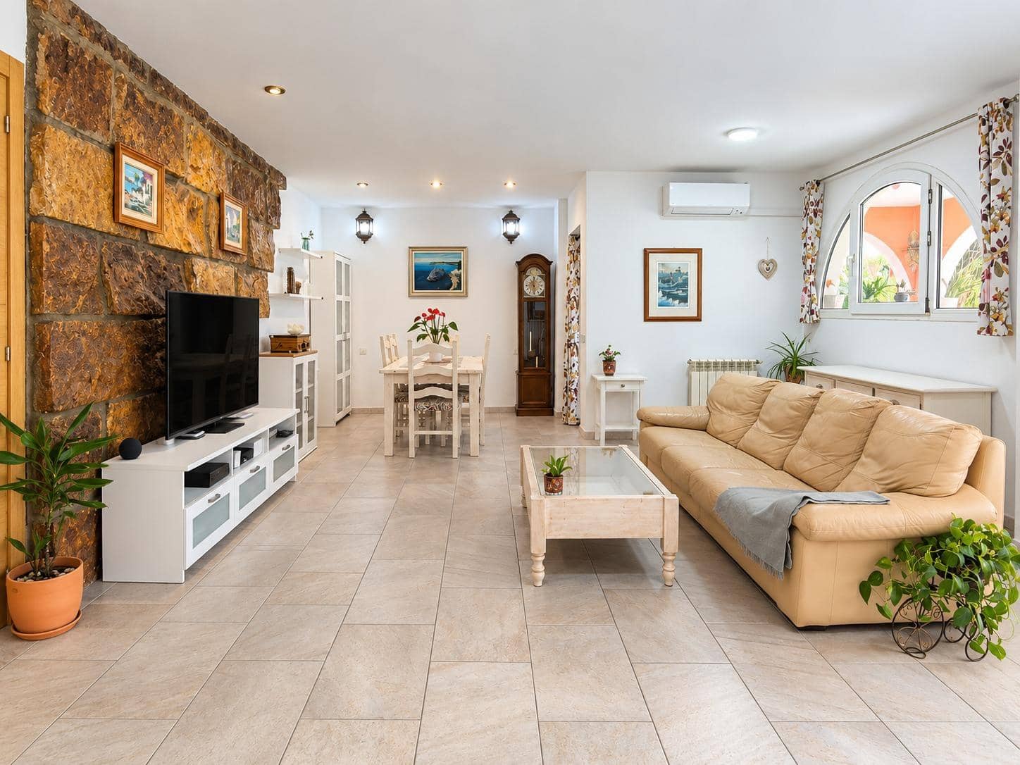 4 soverom Villa til salgs i El Toro / Port Adriano med svømmebasseng garasje - € 1 590 000 (Ref: 10136205)