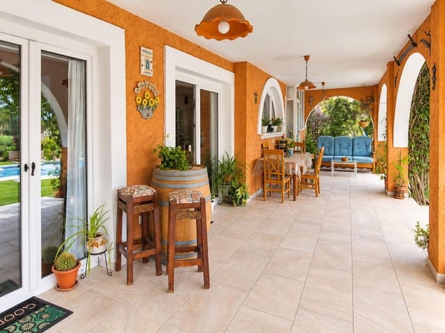4 soverom Villa til salgs i El Toro / Port Adriano, Calvià med svømmebasseng garasje - € 1 590 000 (Ref: 10136205)