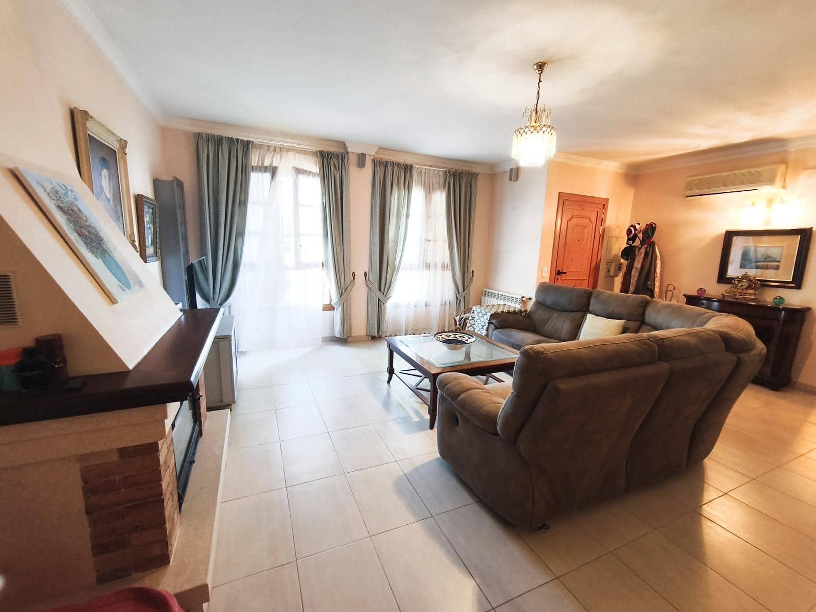 3 soverom Rekkehus til salgs i Palma de Mallorca med svømmebasseng garasje - € 849 000 (Ref: 10139844)