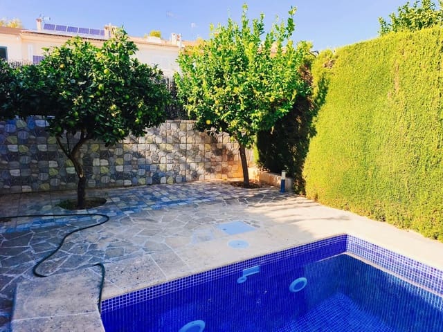 3 soverom Rekkehus til salgs i Palma de Mallorca med svømmebasseng garasje - € 849 000 (Ref: 10139844)