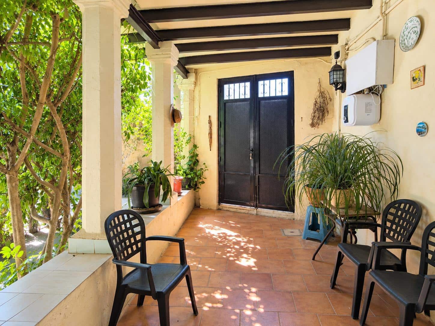 4 soveværelse Villa til salg i Palma de Mallorca med swimmingpool garage - € 700.000 (Ref: 10165173)