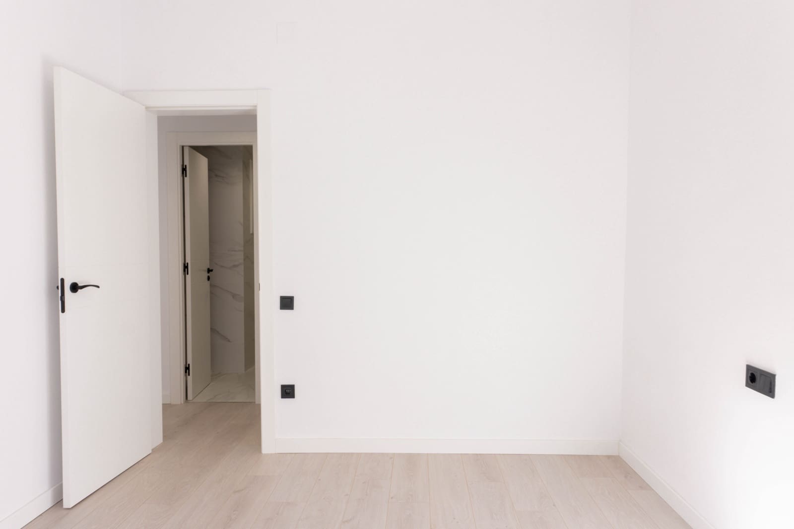 Piso de 3 habitaciones en Esplugues de Llobregat en venta - 349.000 € (Ref: 10094638)