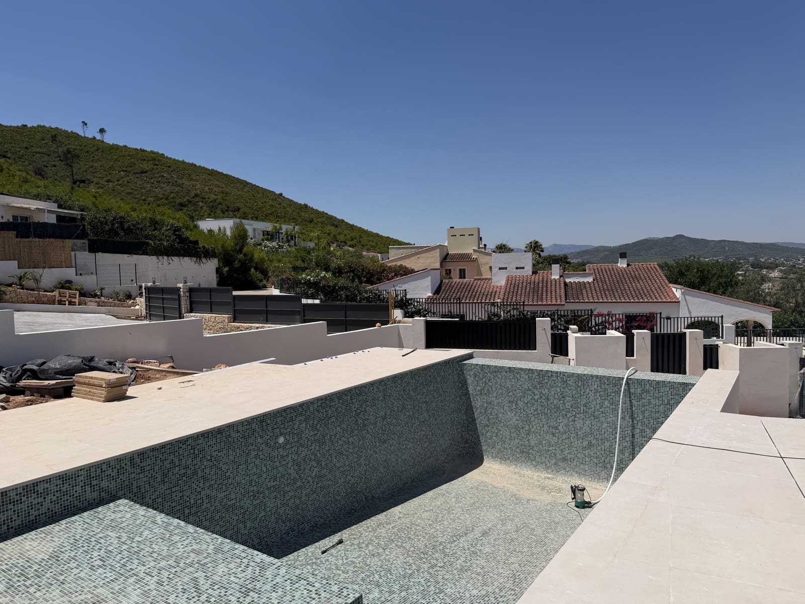 Chalet de 4 habitaciones en Javea / Xàbia en venta con piscina - 1.495.000 € (Ref: 10019765)