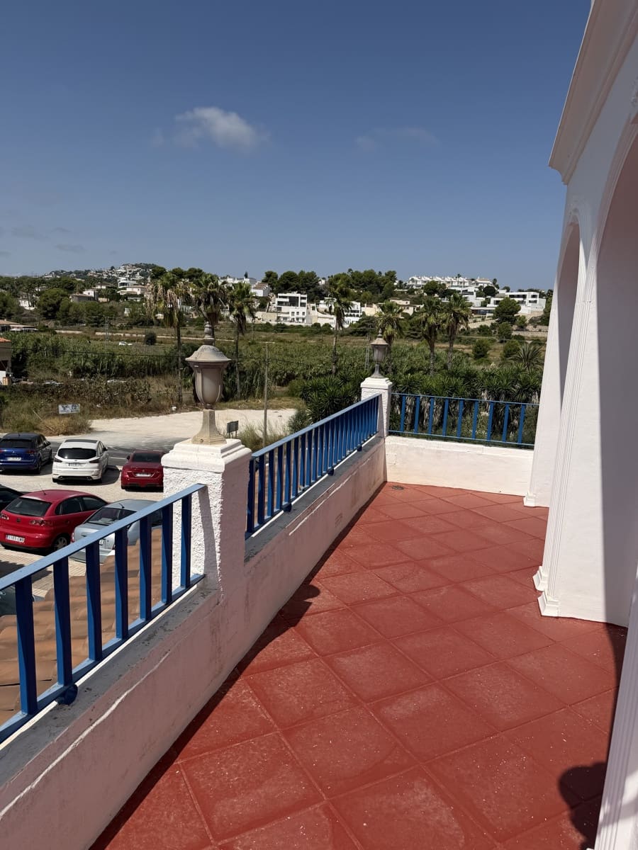 Commerciale in vendita in Moraira con garage - 995.000 € (Rif: 10019772)