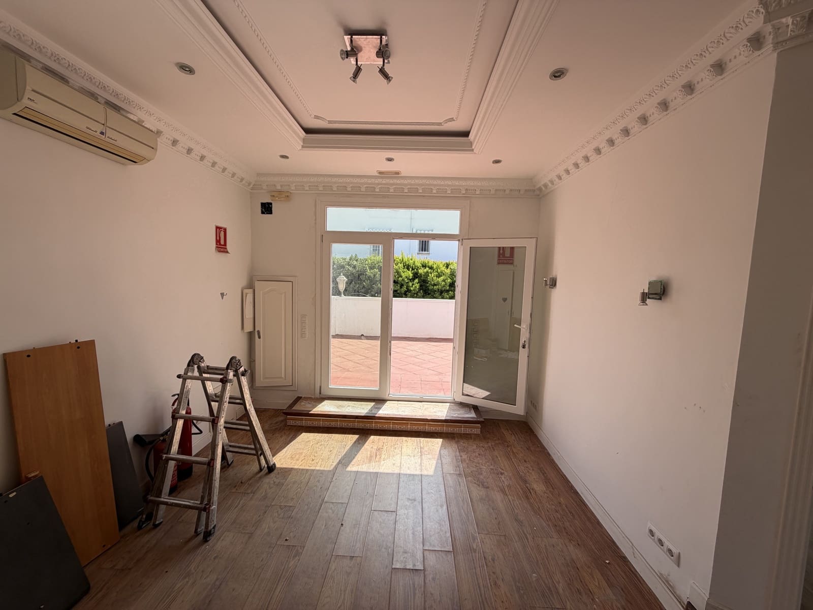 Commerciale in vendita in Moraira con garage - 995.000 € (Rif: 10019772)
