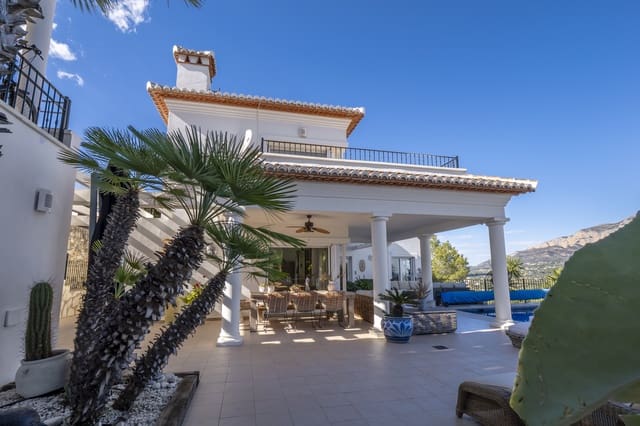 Chalet de 4 habitaciones en Montgó - Ermita, Javea / Xàbia en venta con piscina garaje - 1.400.000 € (Ref: 10019841)