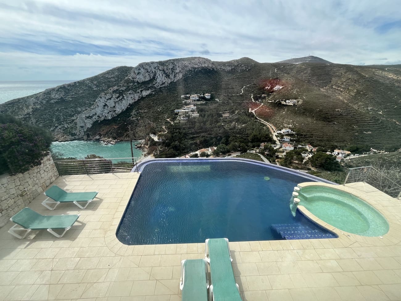 4 sypialnia Willa na sprzedaż w Javea / Xabia z basenem garażem - 2 495 000 € (Ref: 10019842)