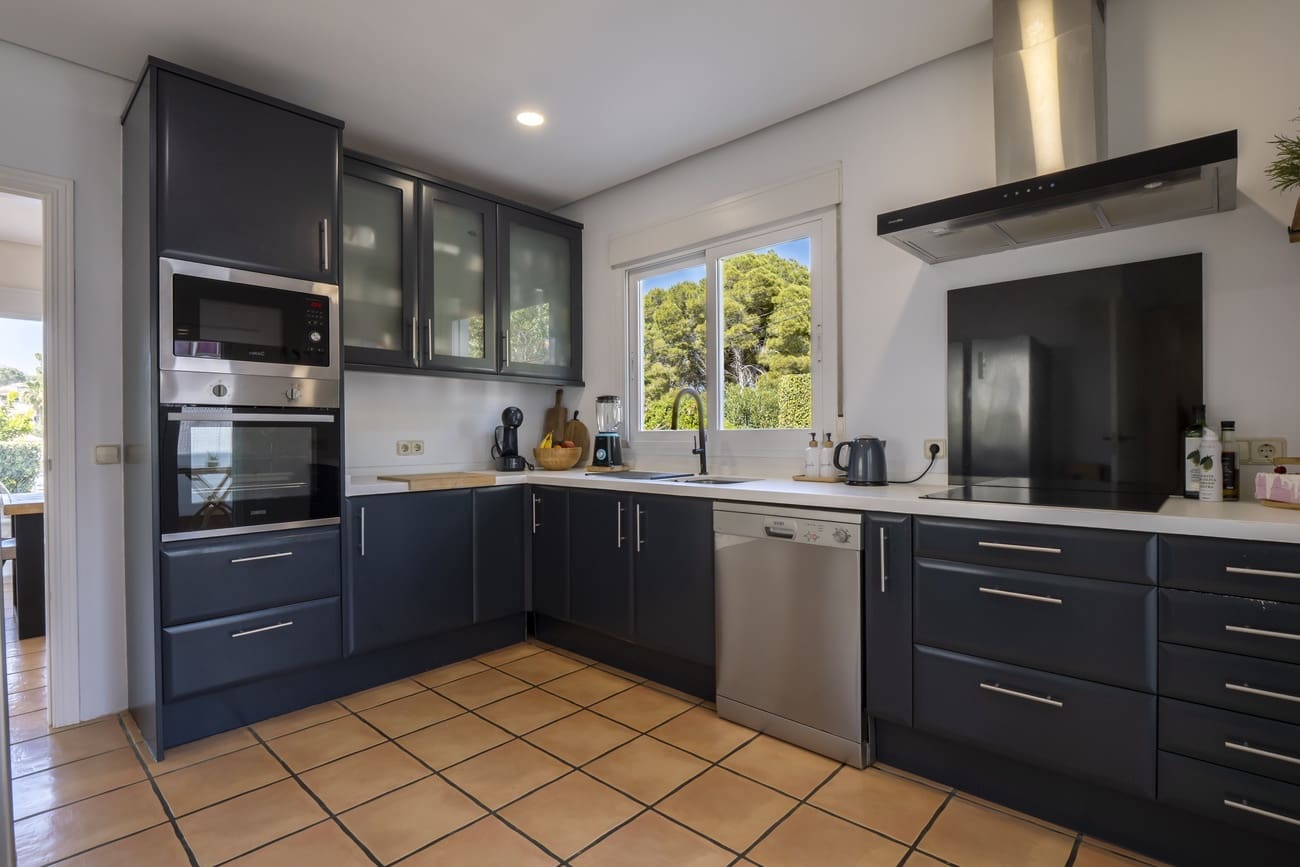5 chambre Villa/Maison à vendre à Javea / Xabia avec piscine garage - 995 000 € (Ref: 10024421)