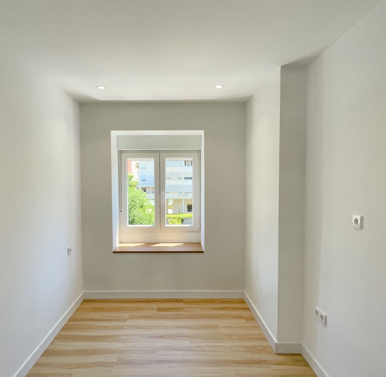 3 soveværelse Strandlejlighed til salg i Playa de San Juan med swimmingpool garage - € 408.000 (Ref: 10034206)