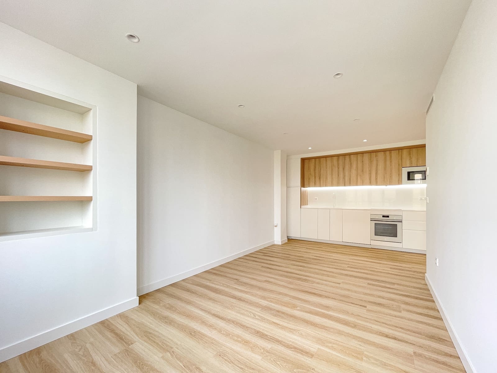 3 soveværelse Strandlejlighed til salg i Playa de San Juan med swimmingpool garage - € 408.000 (Ref: 10034206)