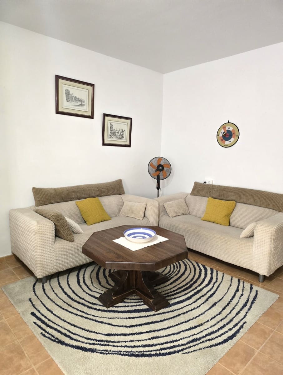 3 soveværelse Rækkehus til leje i Torrevieja med swimmingpool - € 1.500 (Ref: 10023339)