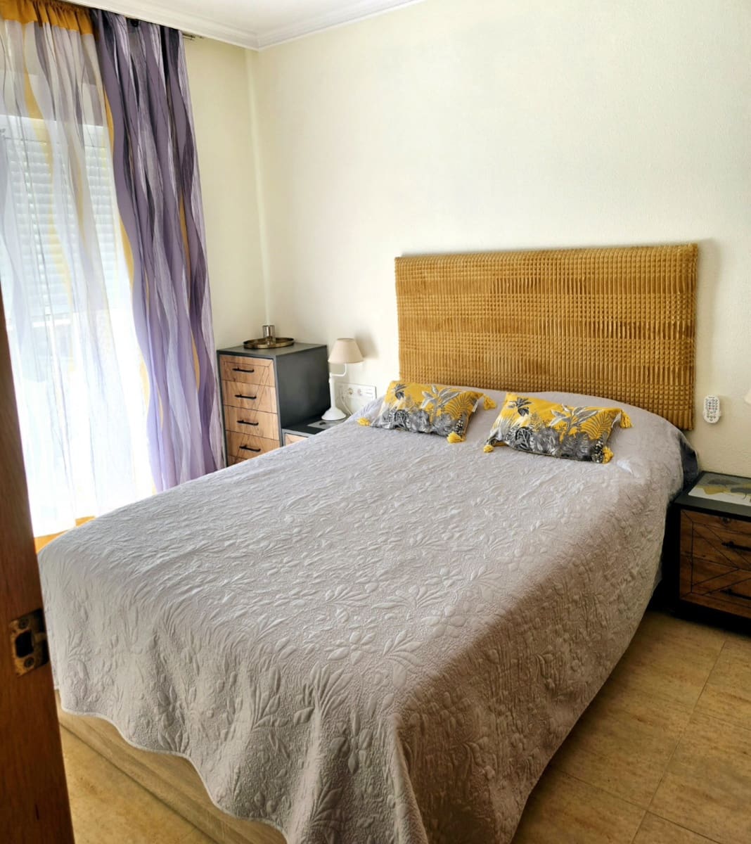 3 soveværelse Rækkehus til leje i Torrevieja med swimmingpool - € 1.500 (Ref: 10023339)