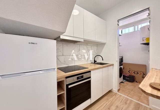 2 sypialnia Dom do wynajęcia w El Chaparral - La Siesta - La Torreta, Torrevieja z basenem garażem - 1 200 € (Ref: 10095377)