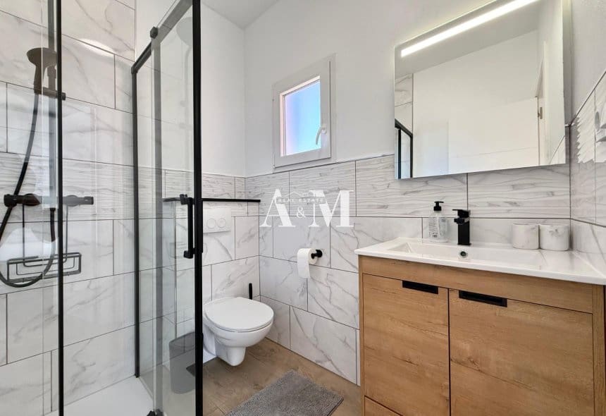 2 sypialnia Dom do wynajęcia w Torrevieja z basenem garażem - 1 200 € (Ref: 10095377)