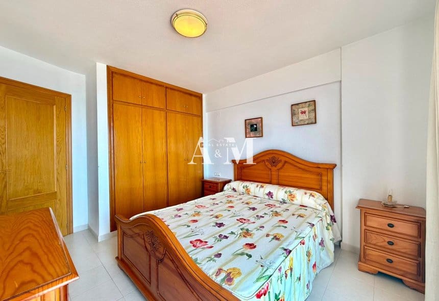 Apartamento Playa de 2 habitaciones en Dehesa de Campoamor en alquiler con piscina garaje - 800 € (Ref: 10095378)